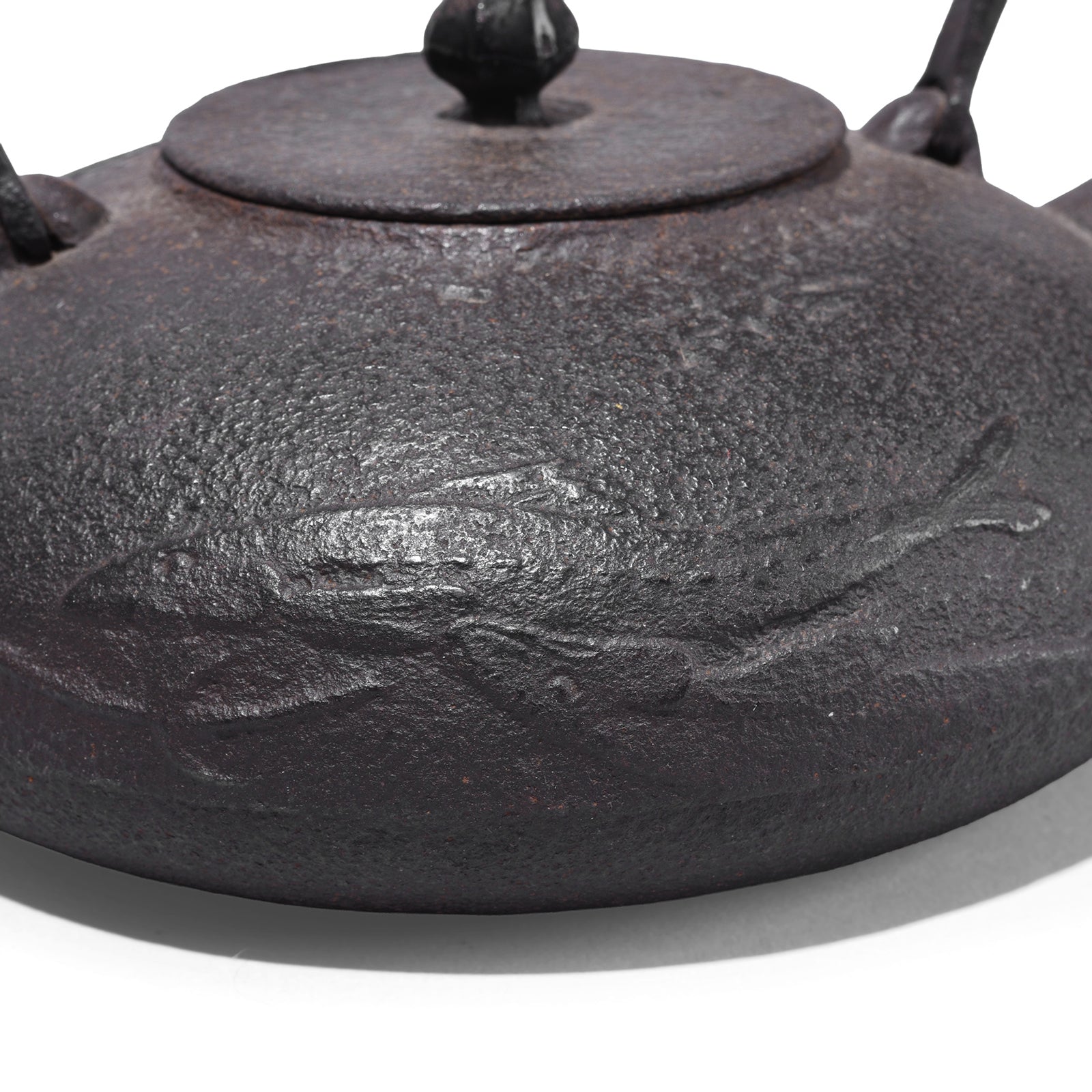 Edo Period Japanese Cast Iron Kettle with Bamboo Mats