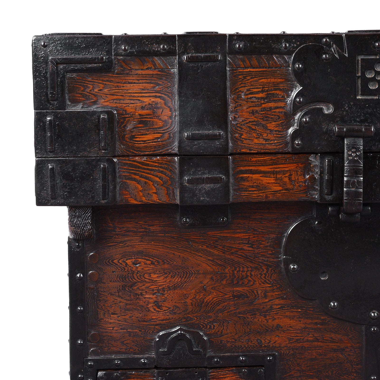 Japanese Nagamochi Kuruma Chest – Edo Period (17th Century)