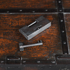 Japanese Nagamochi Kuruma Chest – Edo Period (17th Century)