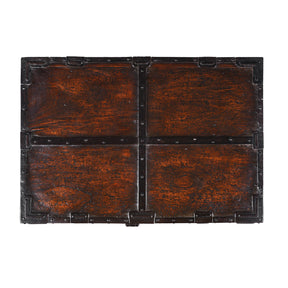 Japanese Nagamochi Kuruma Chest – Edo Period (17th Century)