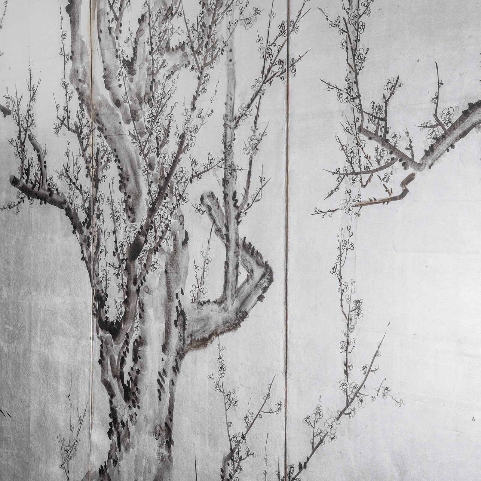 Silver Leaf Byōbu Screen Of A Flowering Plum Tree by Tetsuzan - Taishō Period