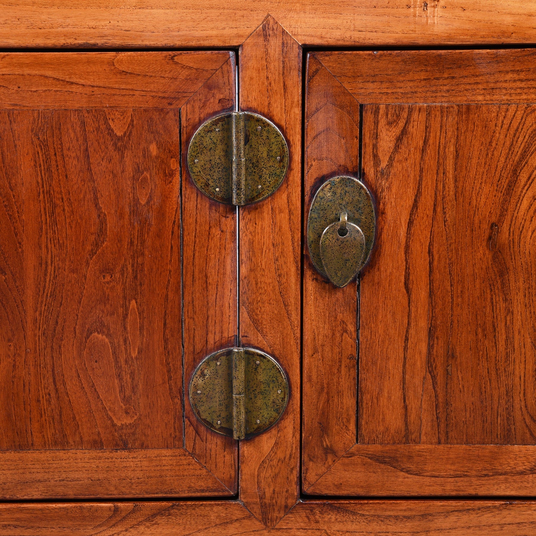 Reproduction Elm "Kang" Chinese Low Cabinet - Late 20thC
