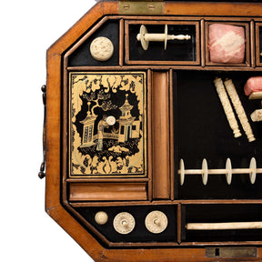 Chinese Export Lacquer Sewing Box - Qing Dynasty Early 19thC