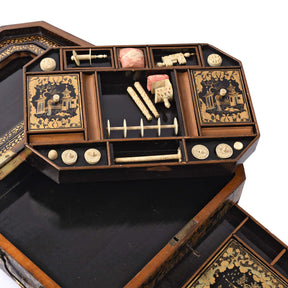 Chinese Export Lacquer Sewing Box - Qing Dynasty Early 19thC