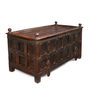 Nepalese Chest From Tribal Temang - 19thC