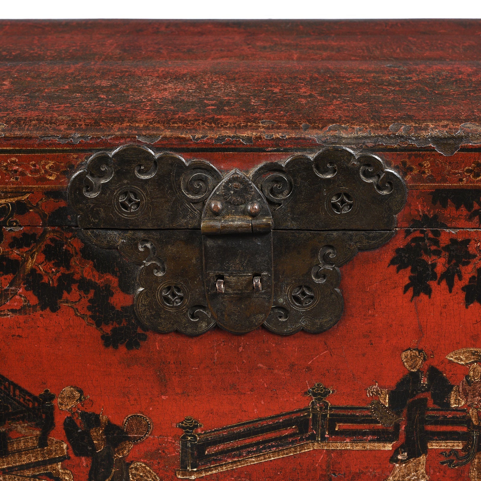 Gilt Red Lacquer Chest From Shanxi - Late 18th Century