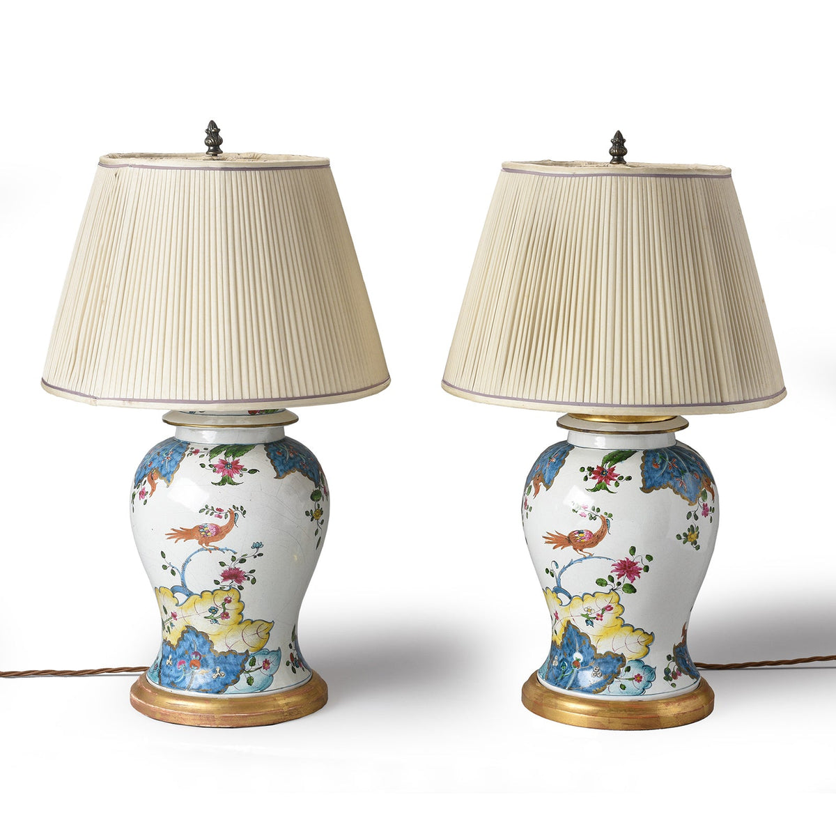 Vintage Temple Jar Lamp With Shade