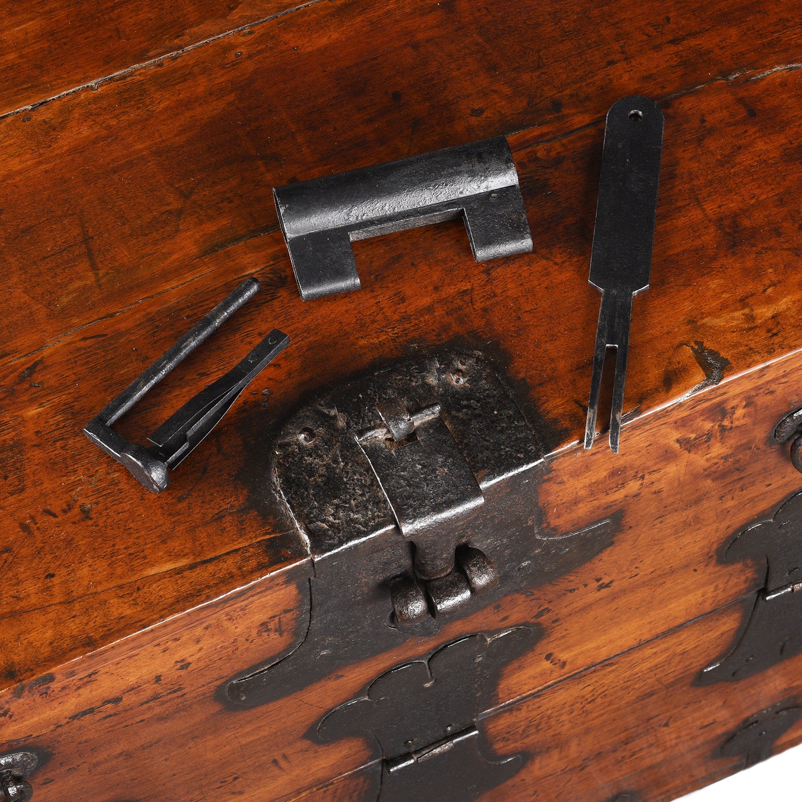 Korean Pear Wood Bandaji From Jeju Do - 19th Century