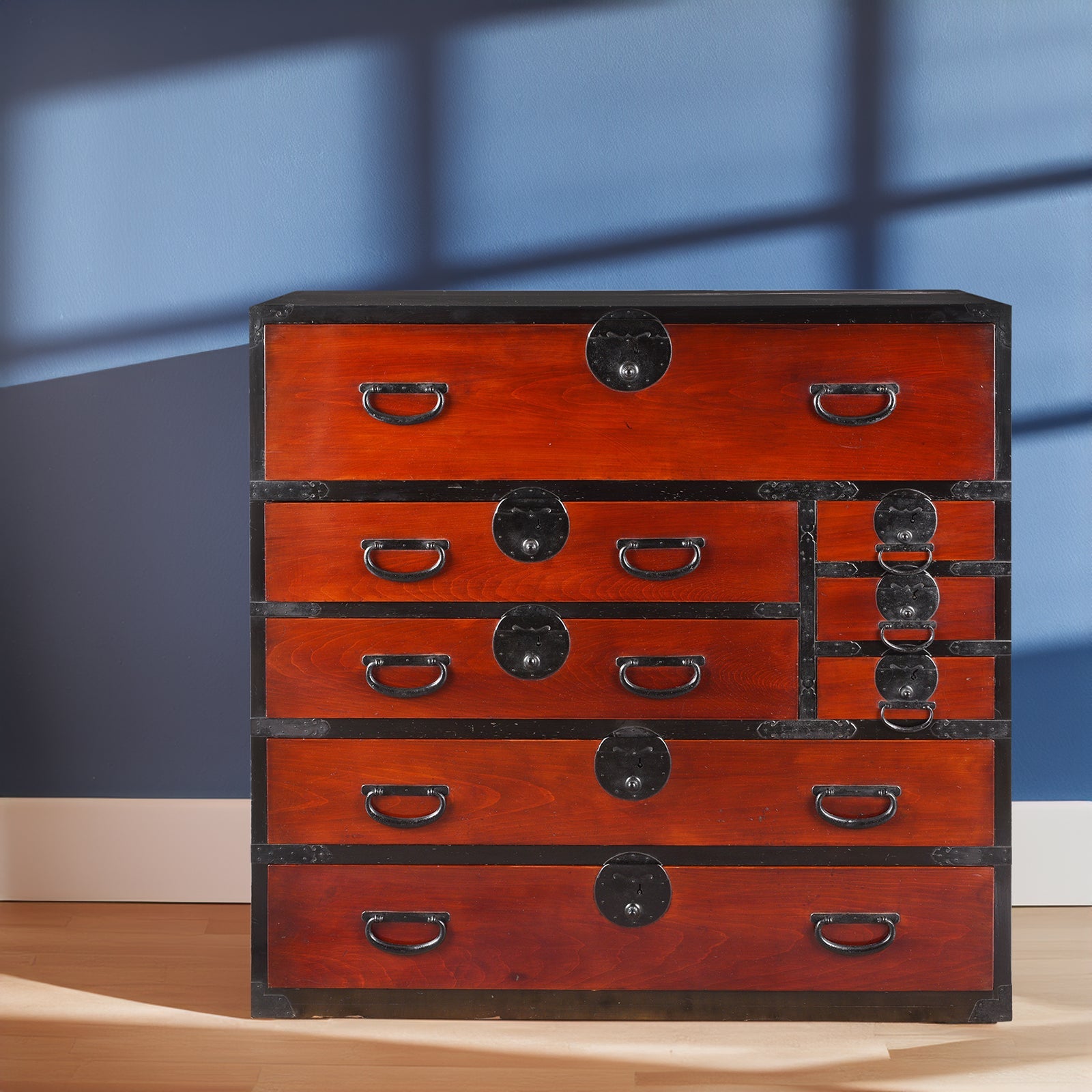 Lacquered Japanese Kansai Isho Dansu - Meiji Era
