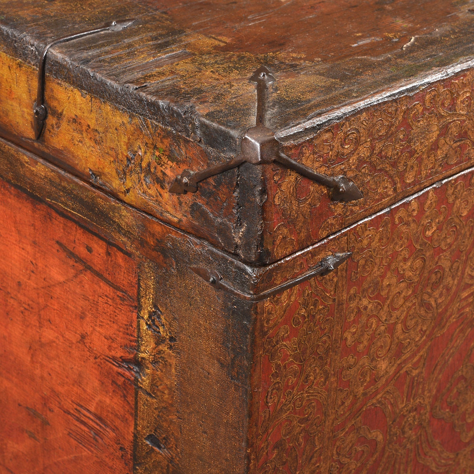 Painted Tibetan 'Dragon' Storage Chest - 18thC