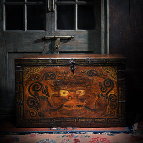 Painted Zeeba Chest From Tibet - Late 18th Century