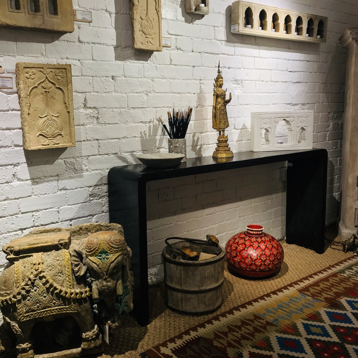 Black Lacquer Ribbon Altar Table