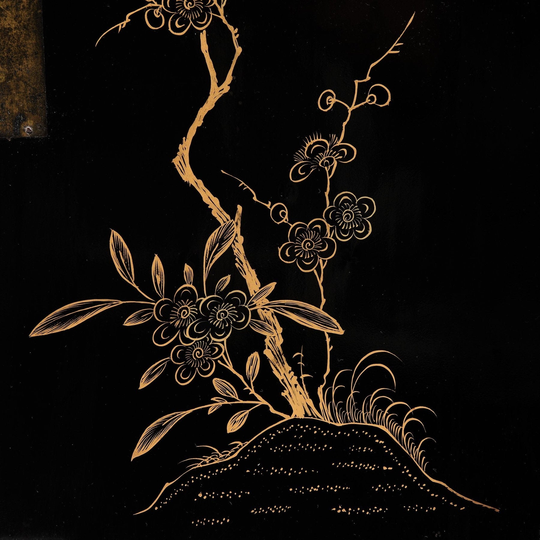 Gilt Chinese Black Lacquer Jewellery Cabinet - Early 19thC