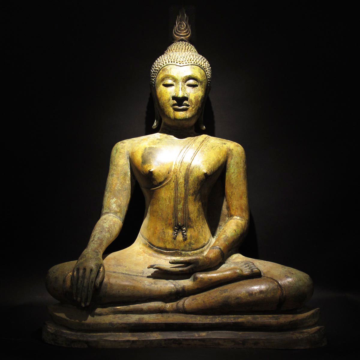 Bronze Thai Buddha in Bhumiparsha Mudra Pose
