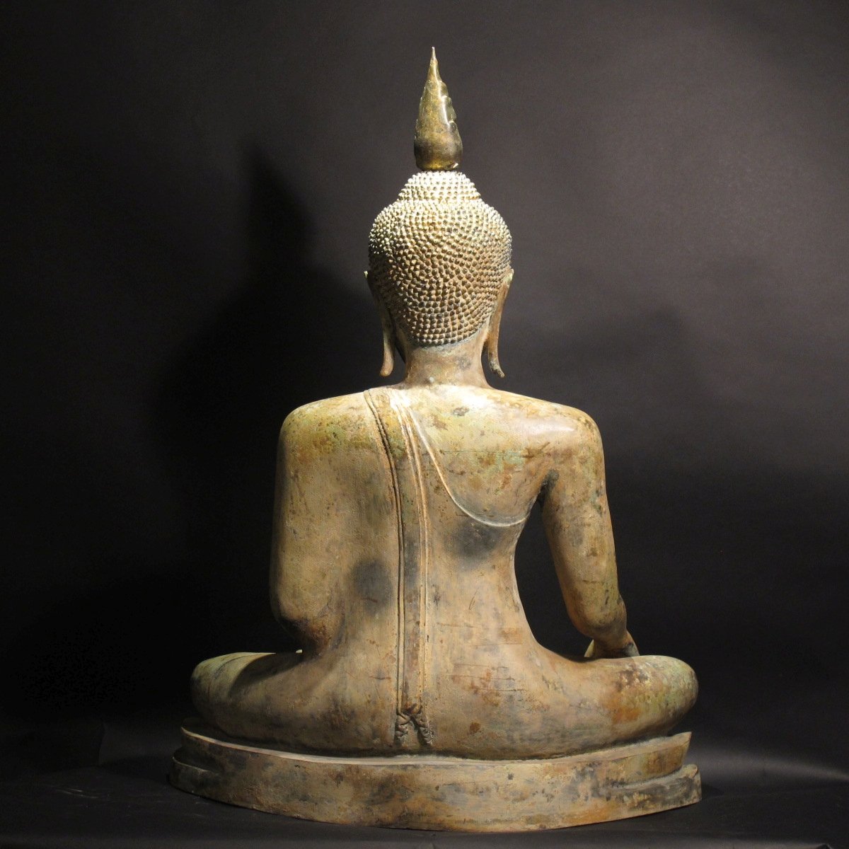 Bronze Thai Buddha in Bhumiparsha Mudra Pose