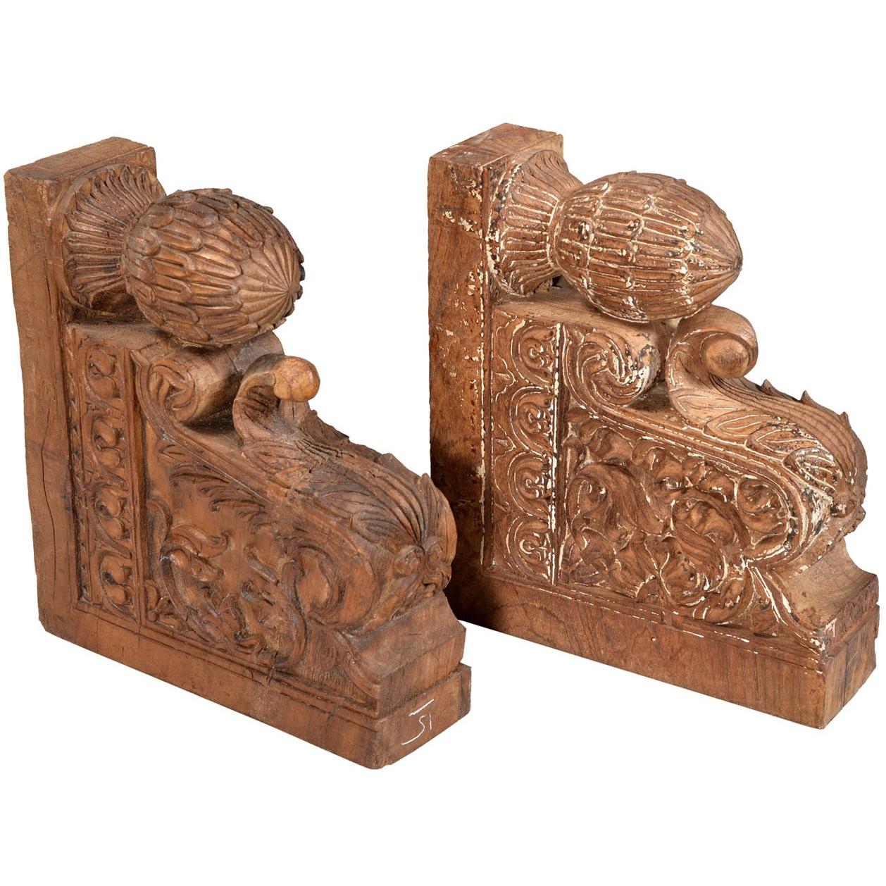 Carved Teak Corbel From Maharashtra - 19thC