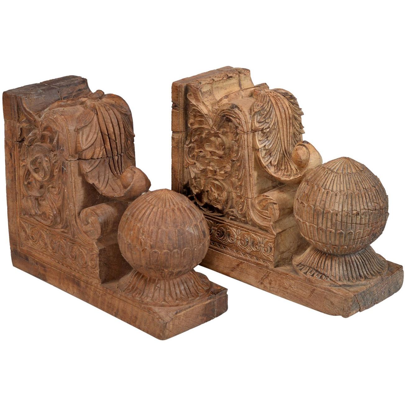 Carved Teak Corbel From Maharashtra - 19thC