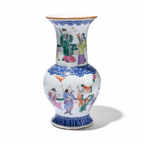 Porcelain Fengweizun Vase - Famille Rose Design