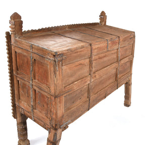 Carved Teak Damchiya Chest From Kutch - Ca 1920