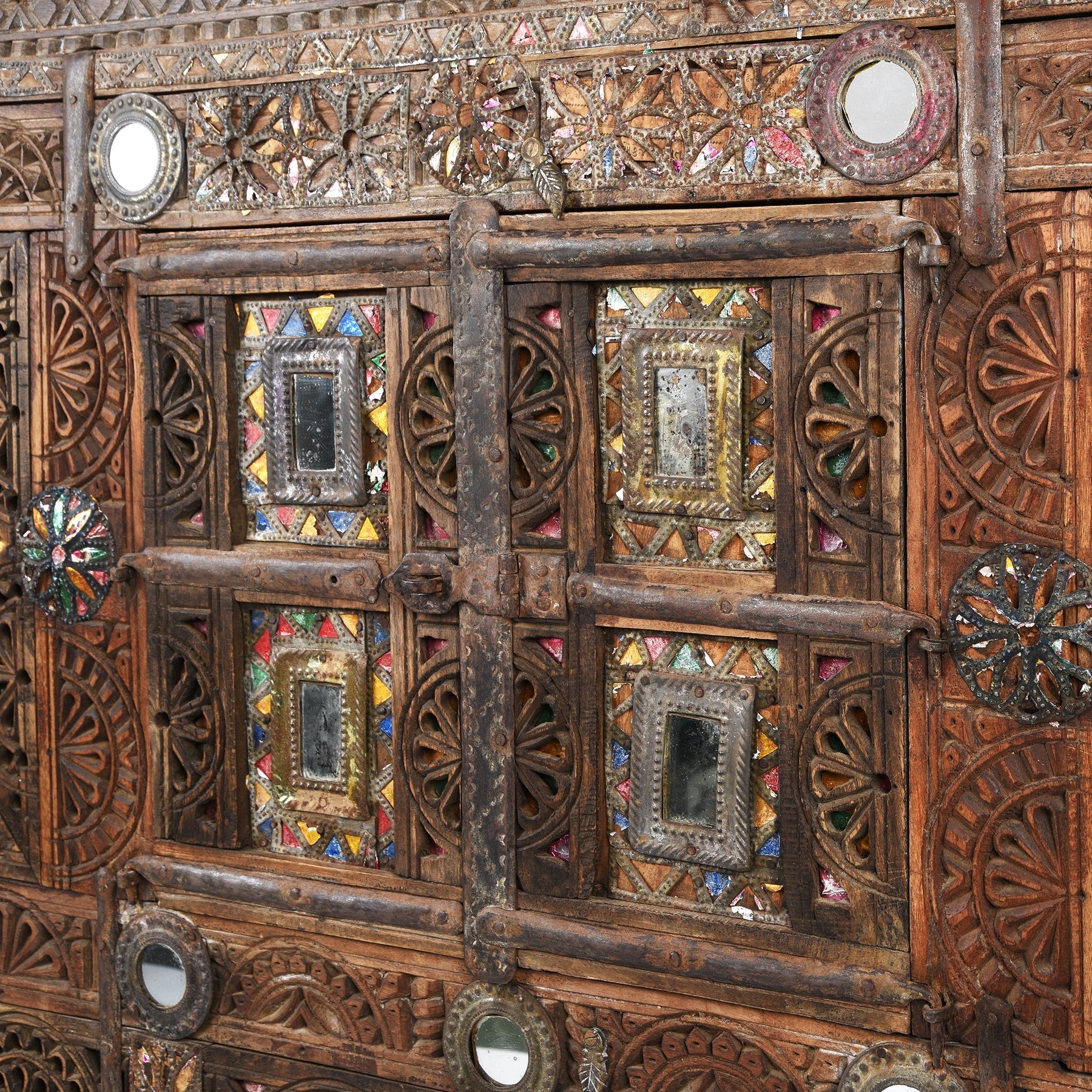 Carved Teak Damchiya Chest From Kutch - Ca 1920