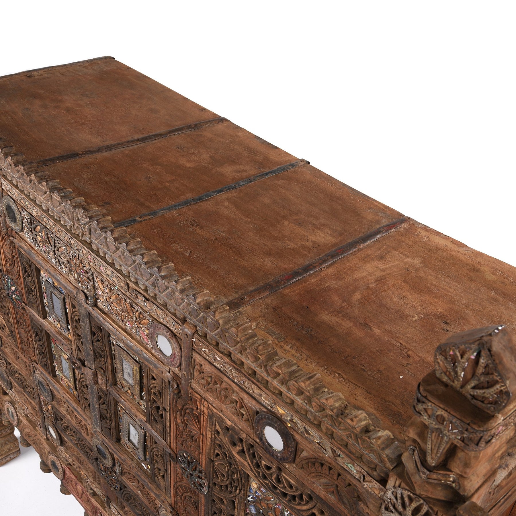 Carved Teak Damchiya Chest From Kutch - Ca 1920