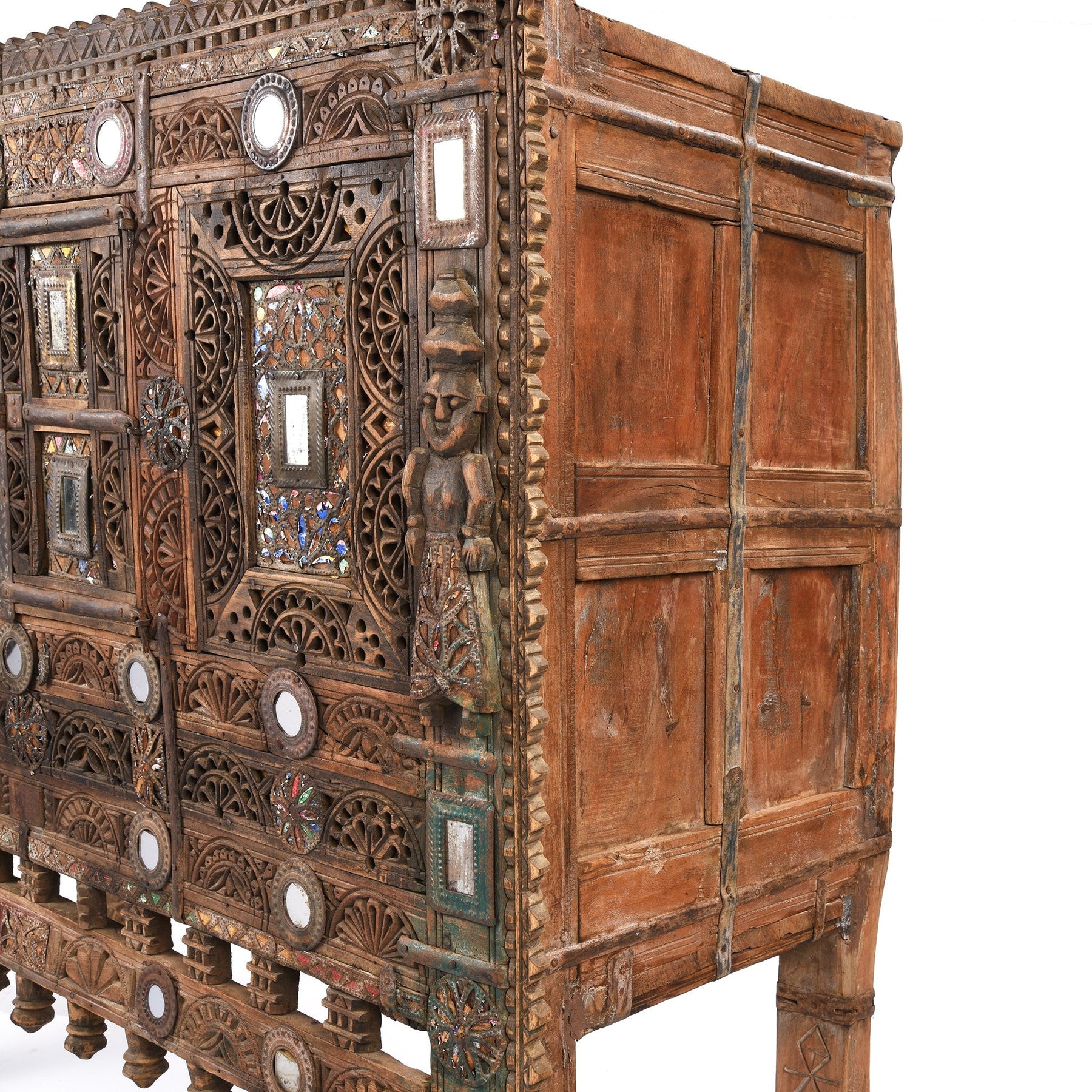 Carved Teak Damchiya Chest From Kutch - Ca 1920