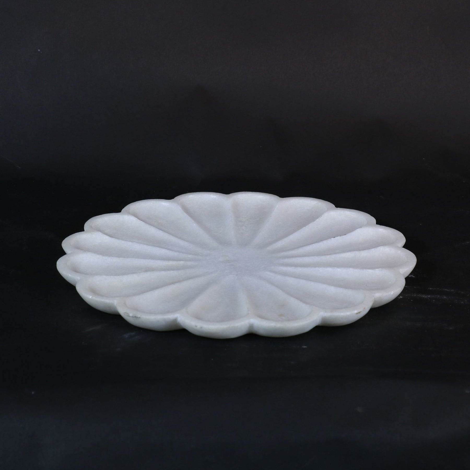 Hand Carved Marble Lotus Flower Platter - 23cm dia.