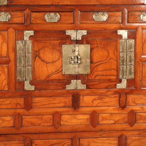 Korean Cabinet - late 19thC - Zelkova Wood Front