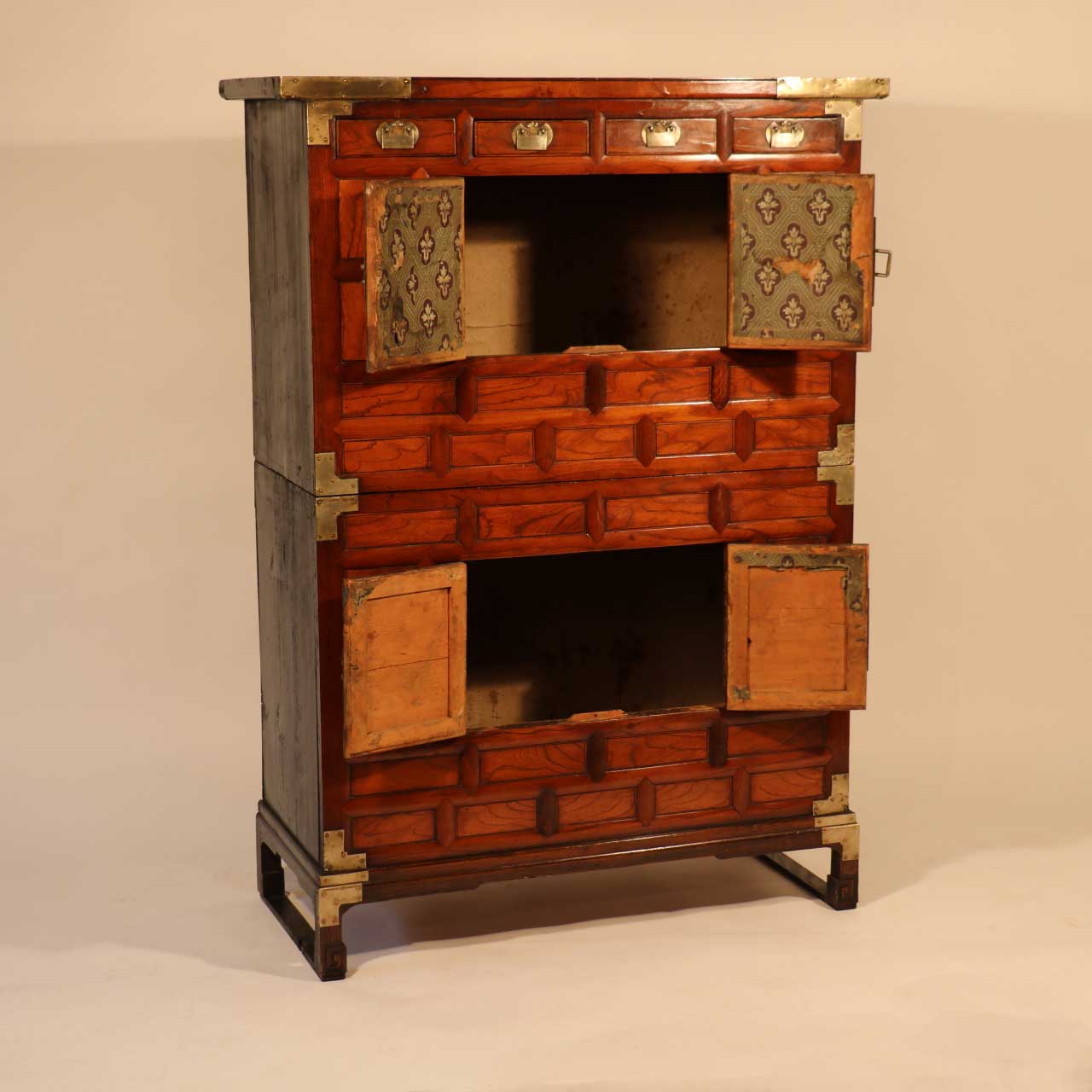 Korean Cabinet - late 19thC - Zelkova Wood Front