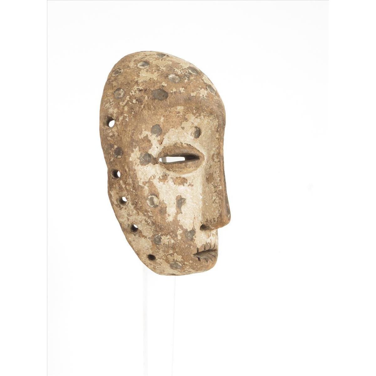 Lega Mask With Dimples And White Pigment